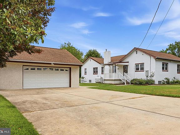 4th image of 539 Wallace Ave