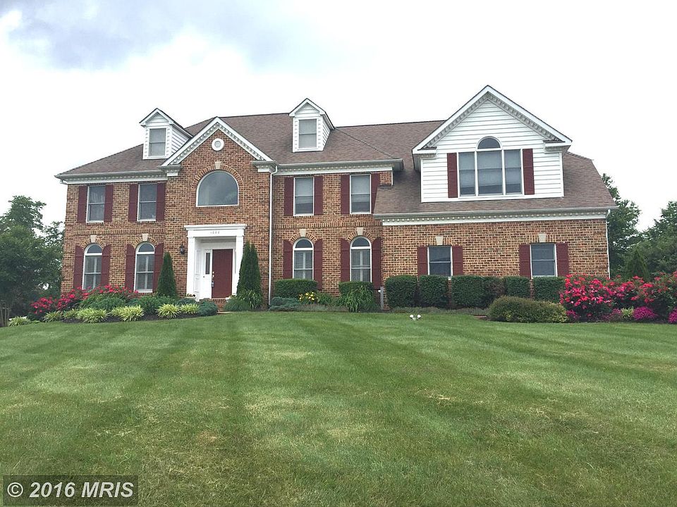 1st image of 1000 Woodshire Ln
