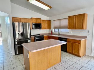 2202 E Wescott Dr, Phoenix, AZ 85024