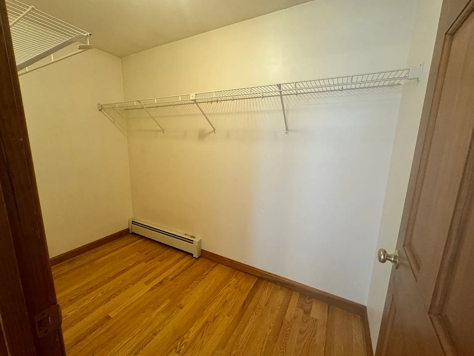 4 bed, 2800 sqft, $3,800 — Photo 4