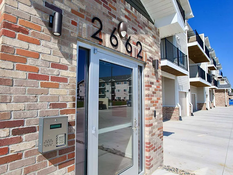 Flats at 5th — Photo 6