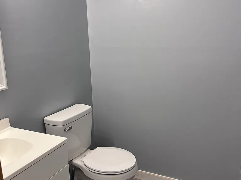 407 Railroad Ave — Photo 8