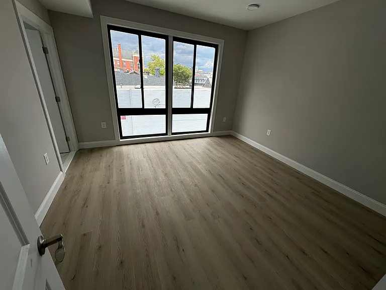 342 Communipaw Ave #1 — Photo 17
