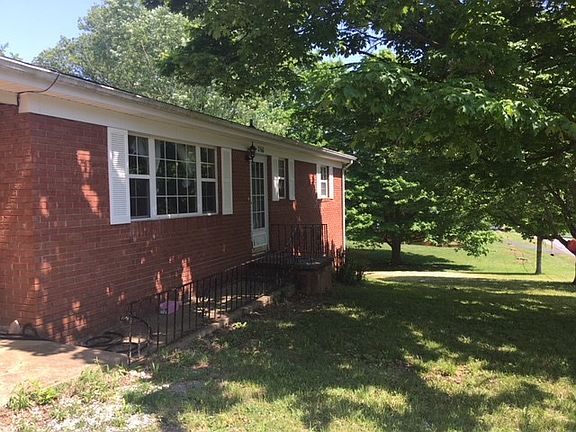 2nd image of 260 Cicero Ave