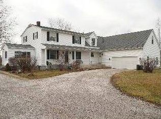 10785 Grafton Rd, Carleton, MI 48117