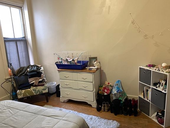 5th image of 209 N Bedford St #1