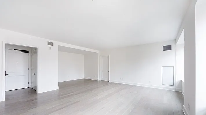 Rented by Level Group | media 16