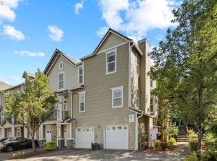 3880 Summerlinn Dr, West Linn, OR 97068