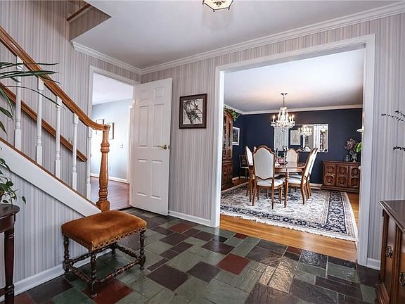 2nd image of 47 Manor Hill Dr