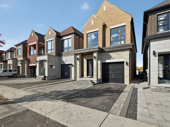 107 Hesperus Rd, Vaughan, ON L4J 0G9