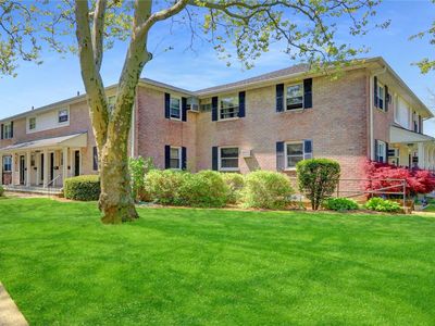 81-82 Langdale Street 2nd Fl, New Hyde Park, NY, 11040