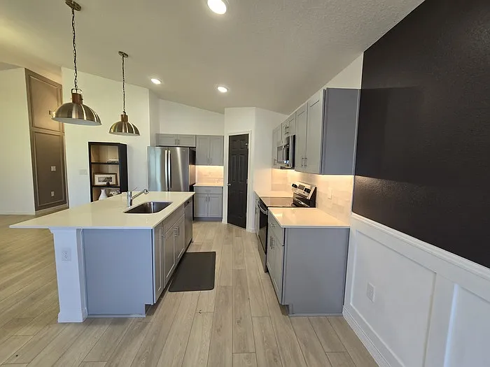 2441 Oakwood Ln — Photo 23