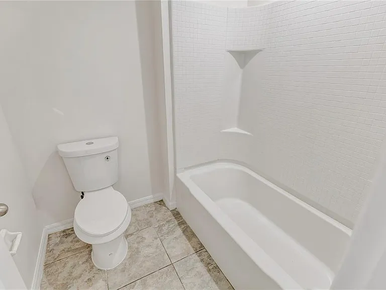 11607 Warren Oaks Pl — Photo 48