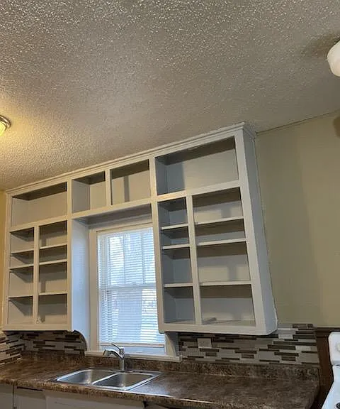 2853 Titus Ave — Photo 20