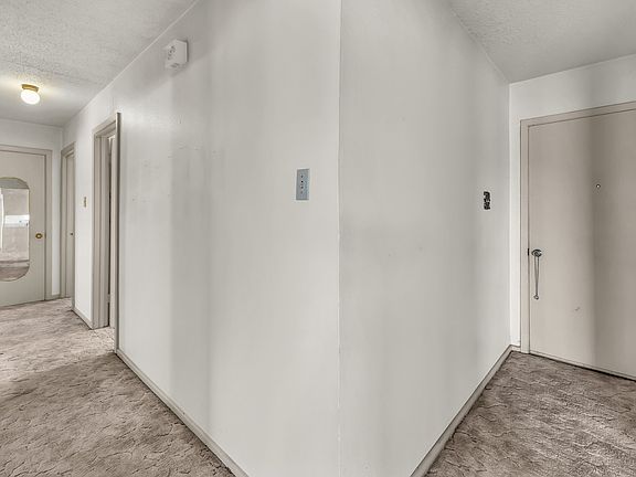 3rd image of 1701 SE 12th St