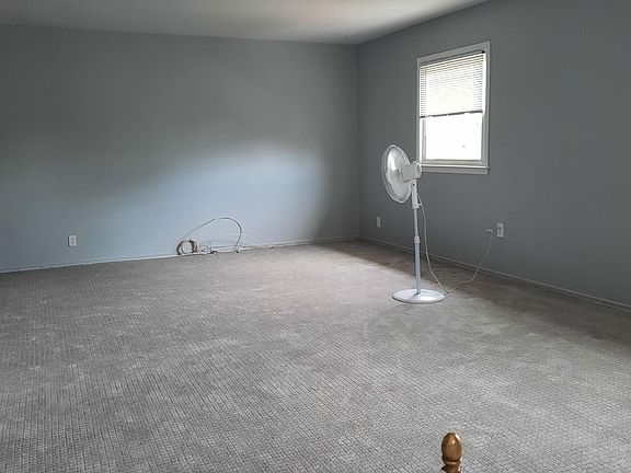 4th image of 243-57 72nd Ave