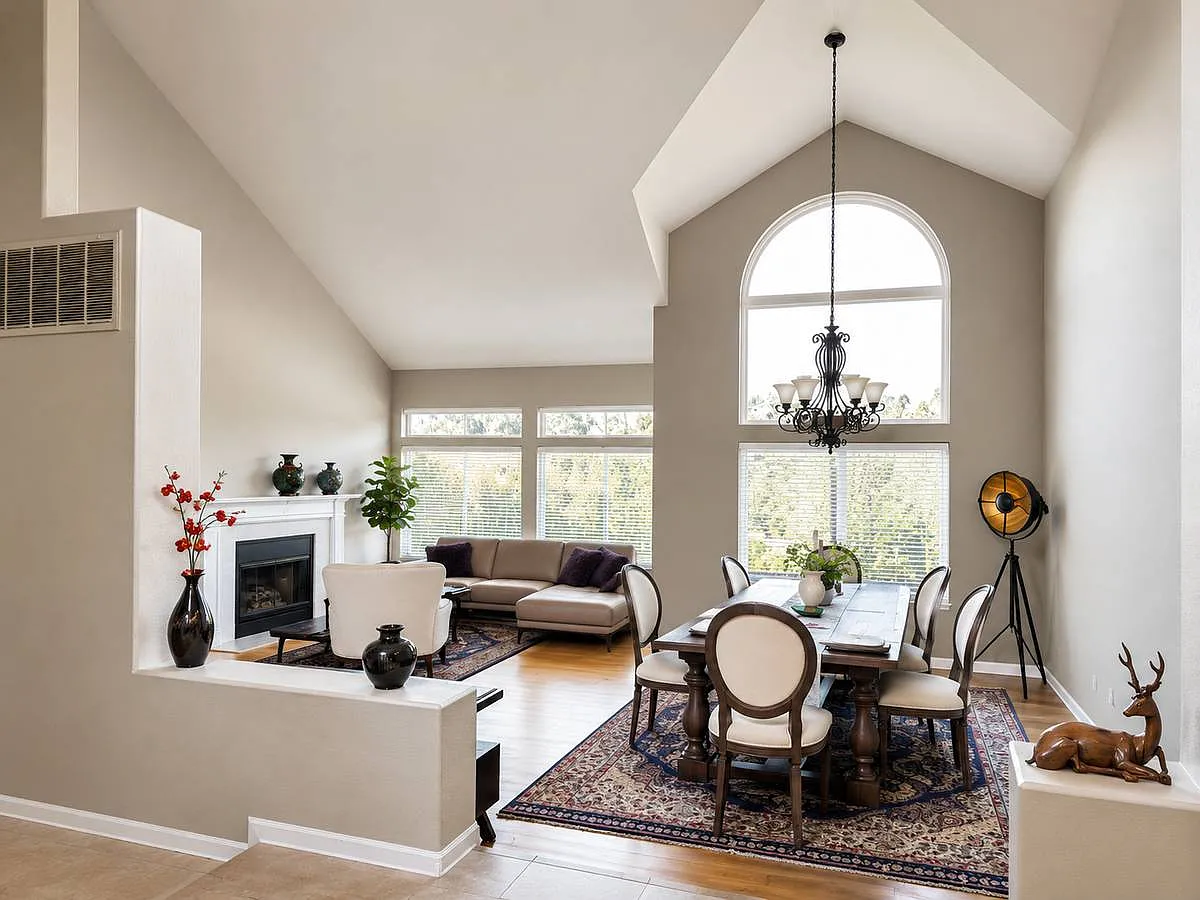 Building Photo - 2221 Ridgepointe Ct
