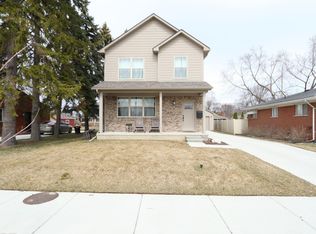 21611 Ardmore Park Dr, Saint Clair Shores, MI