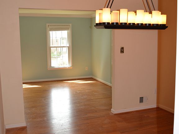 Dining room with dimmer lighting