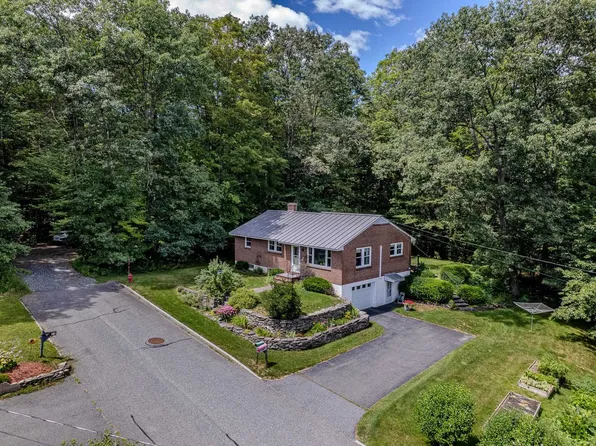 31 Wheatley Street, Lebanon, NH 03766