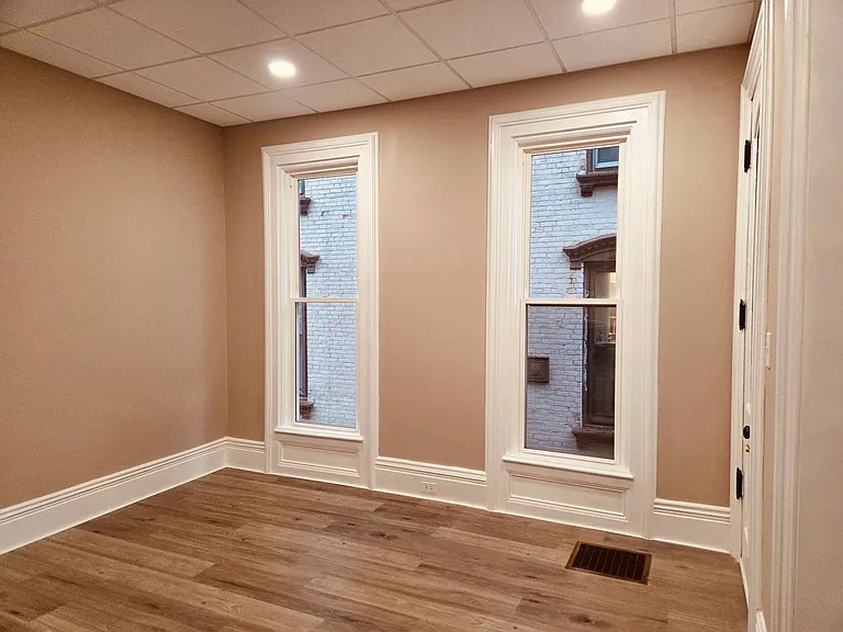 316 E Main St #1 — Photo 5
