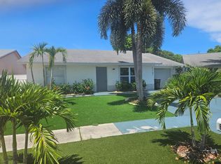 6147 Moonbeam Dr, Lake Worth, FL 33463