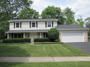 187 Blueberry Rd, Libertyville, IL 60048