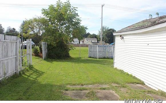 2nd image of 232 Mann St