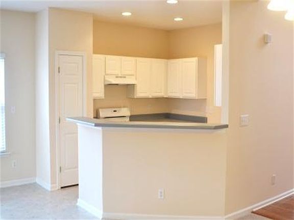 5th image of 18 N Orchard Farms Ave