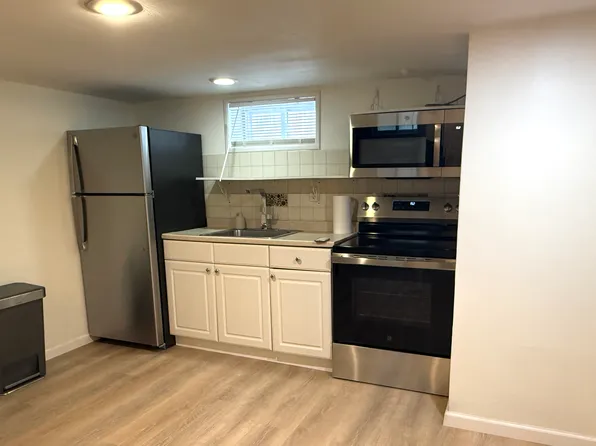 (undisclosed Address), West Islip, NY 11795