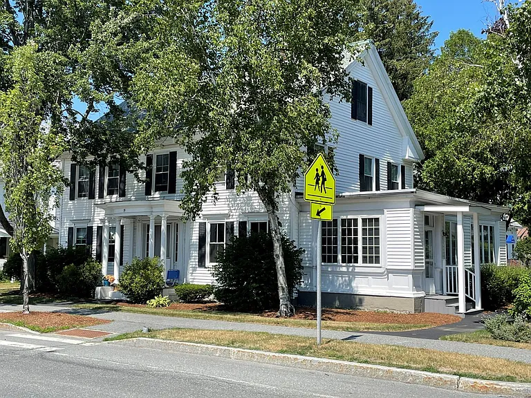 19 School St — Photo 12