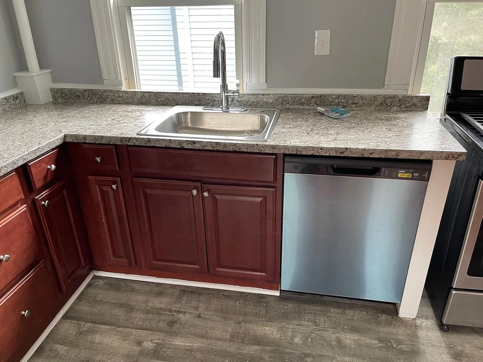6 bed, $4,995 — Photo 3