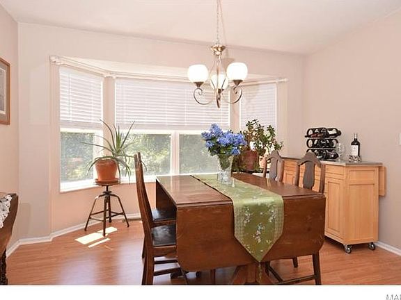 5th image of 458 Valparaiso Ct