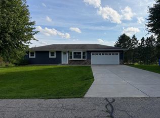 4769 Eisenhower St, Oregon, WI 53575