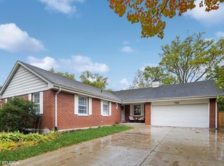 705 S Poplar Ave, Elmhurst, IL 60126