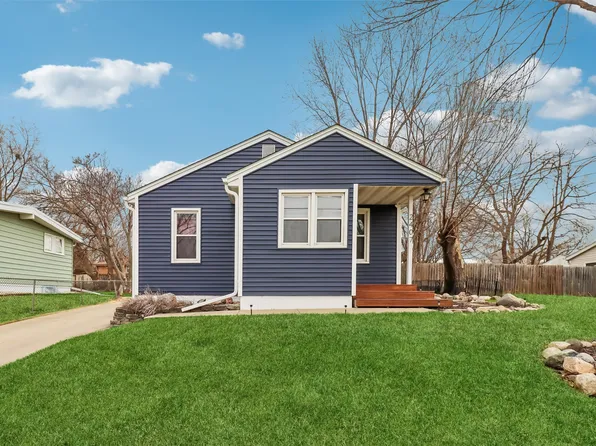 2407 E 39th Ct, Des Moines, IA 50317