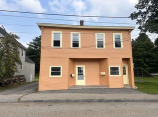 19 Circle St, Baldwinville, MA 01436