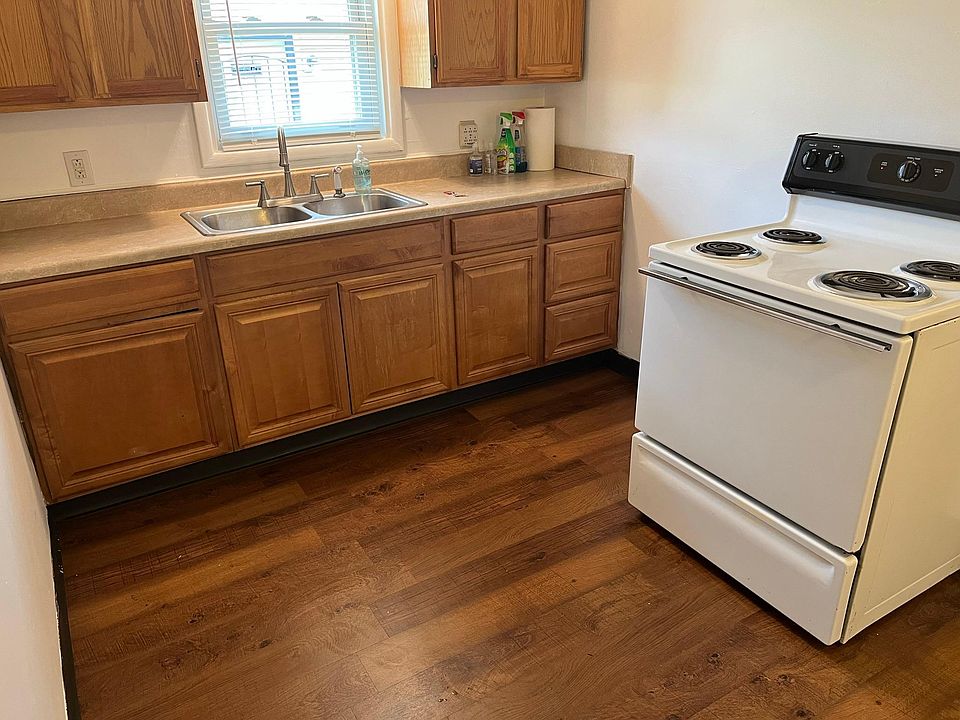 1st image of 2202 Lesley Ave
