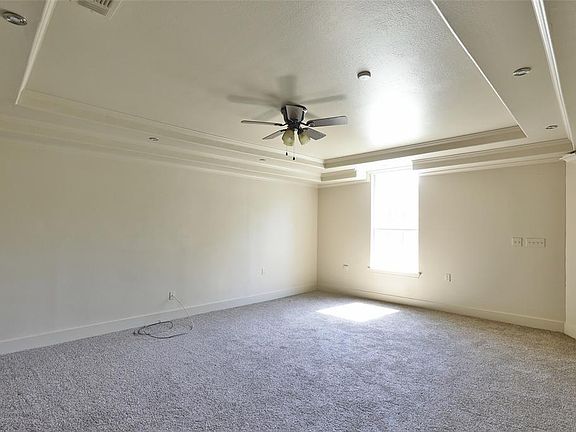 4th image of 1158 Peach St