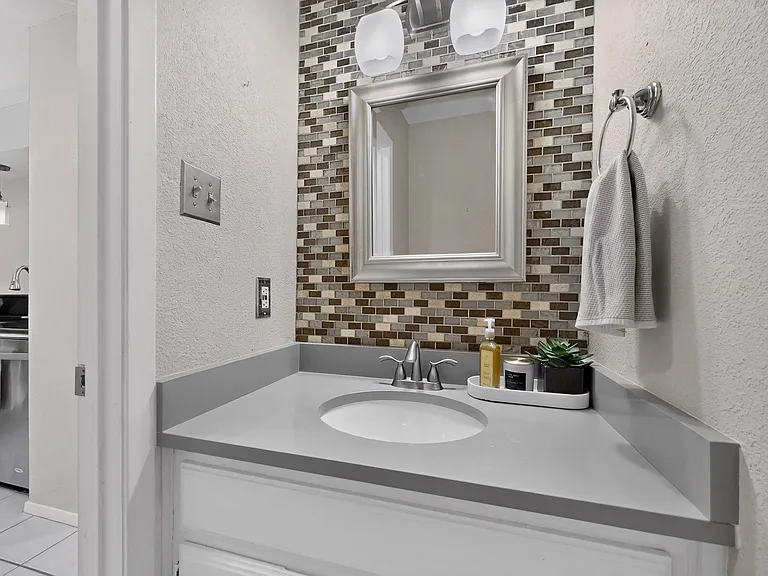 3801 Menchaca Rd #25 — Photo 12