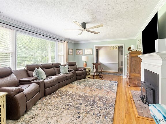 3rd image of 7471 Full View Ave