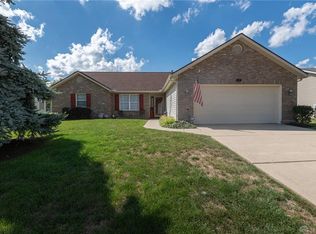 415 Applegate Rd, Englewood, OH 45322