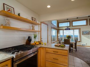 4438 Pacific Ave #ID1247557P, Cannon Beach, OR 97110