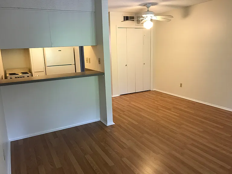 3903 Peterson Ave — Photo 7