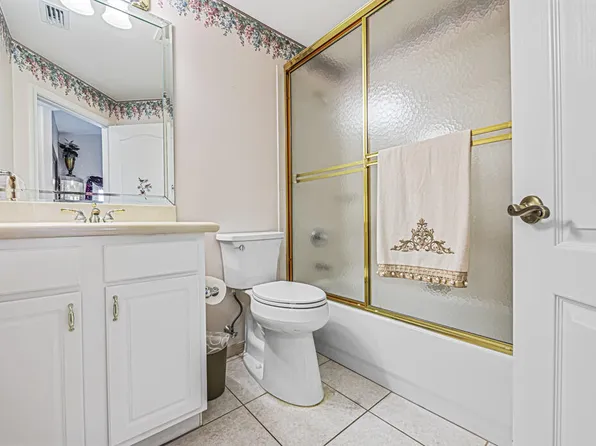 8165 Florenza Drive, Boynton Beach, FL 33472