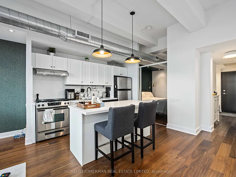 233 Carlaw Ave #814 — Photo 12