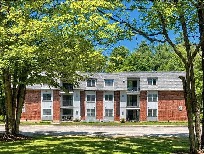 1-96 Partridge Green Way Rochester, NH 03867 — Photo 1
