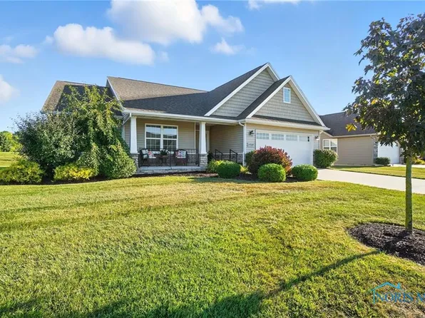 15210 Sunset Maple Dr, Perrysburg, OH 43551