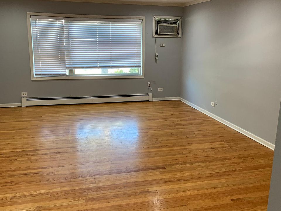 1st image of 4454 S Archer Ave #2B