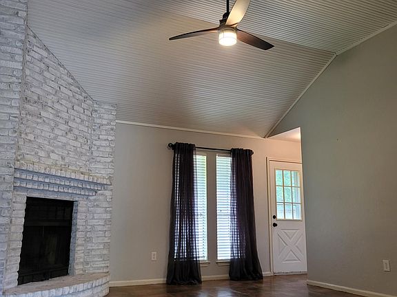 4th image of 6050 Windsong Dr
